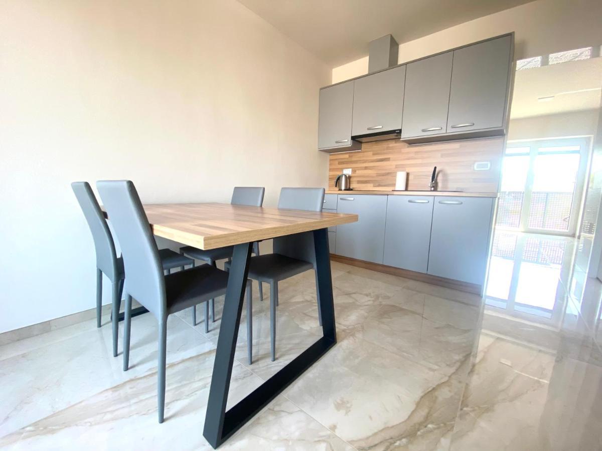 Rooms And Apartments Lisjak Κόπερ Εξωτερικό φωτογραφία